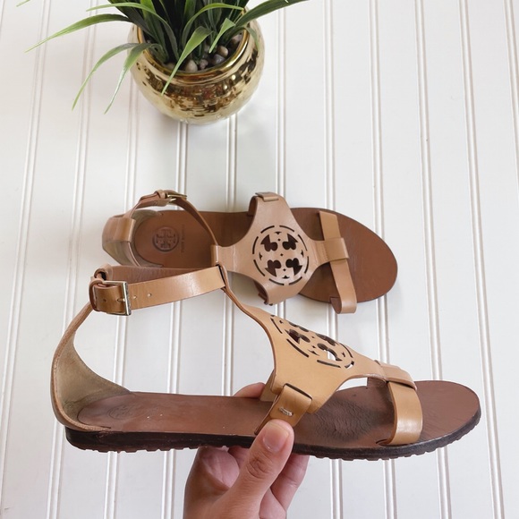 Tory Burch Tan Leather Zoey Logo Flat Sandal - Picture 1 of 6